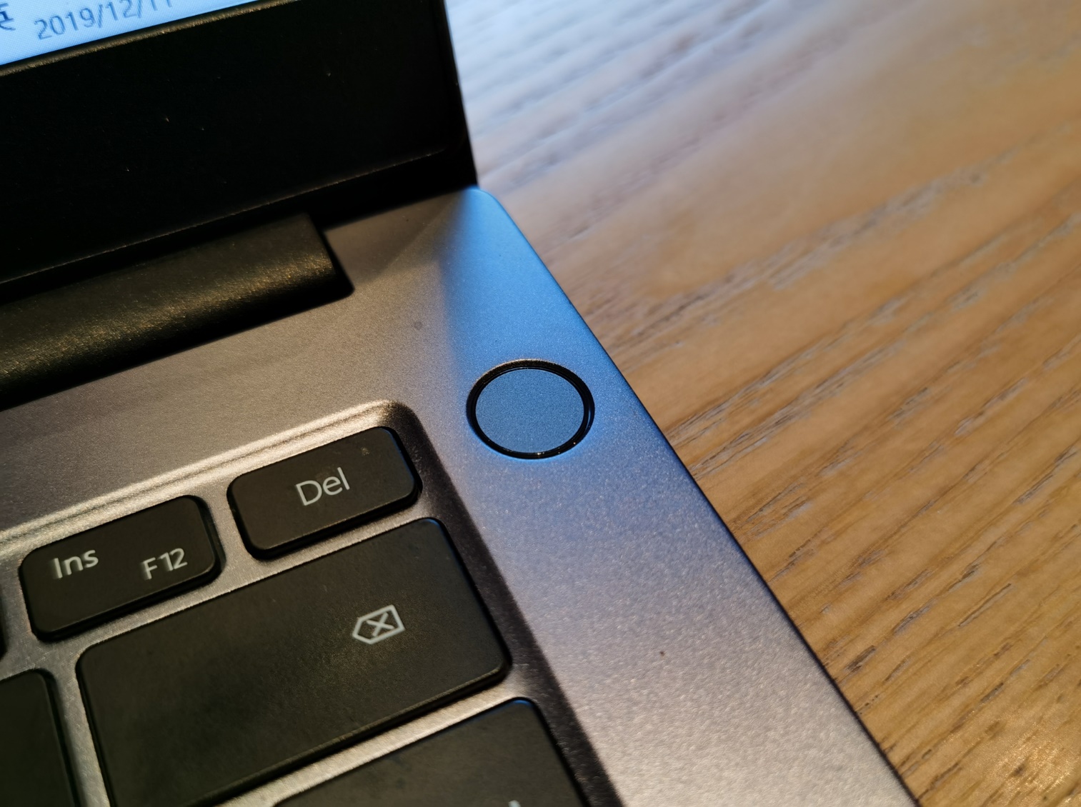 لابتوب-HONOR-MagicBook-15-كمبيوتر-محمول-خفيف-الوزن-مع-أداء-وسرعة-تفوق