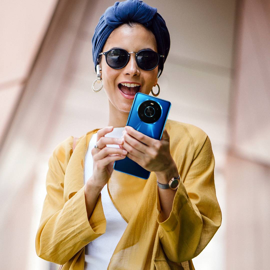 pHi-HONOR-FansnbspppMany-companies-compete-to-offer-powerful-phones