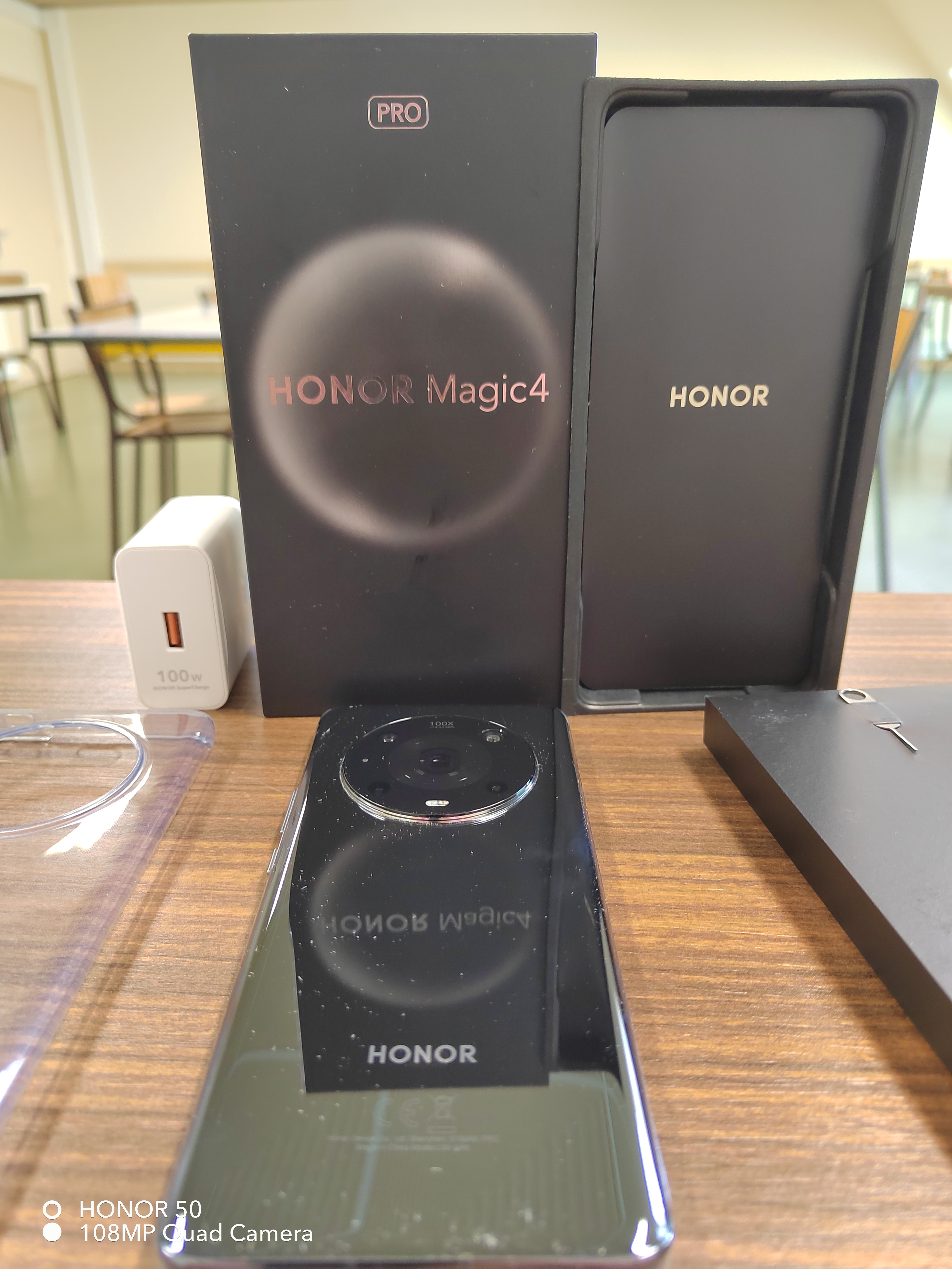 pspan-stylefont-size18pxHello-to-strongall-the-fansstrongbrbrLast