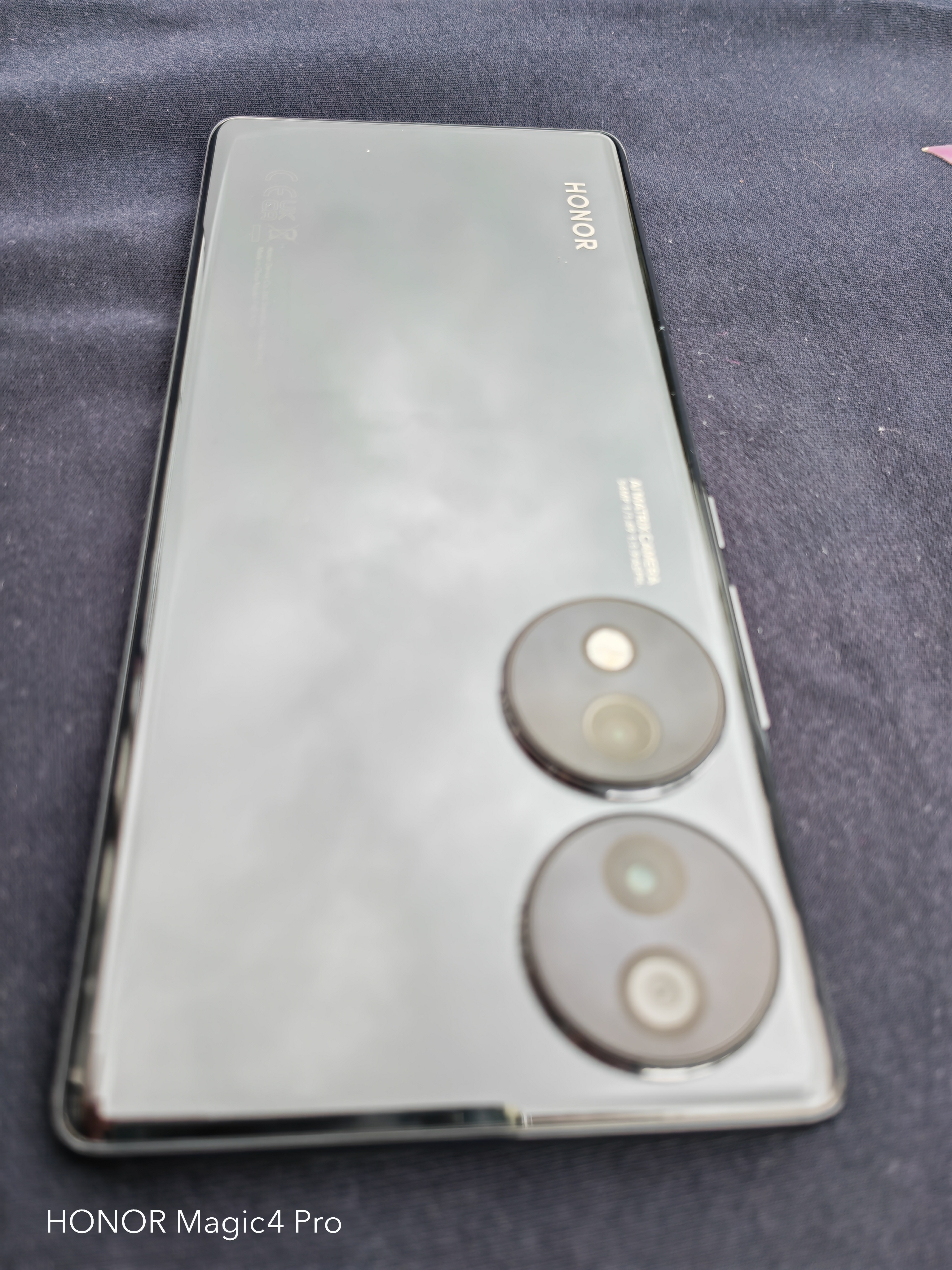 pHippbrppI-have-the-opportunity-to-test-the-latest-from-Honor-the