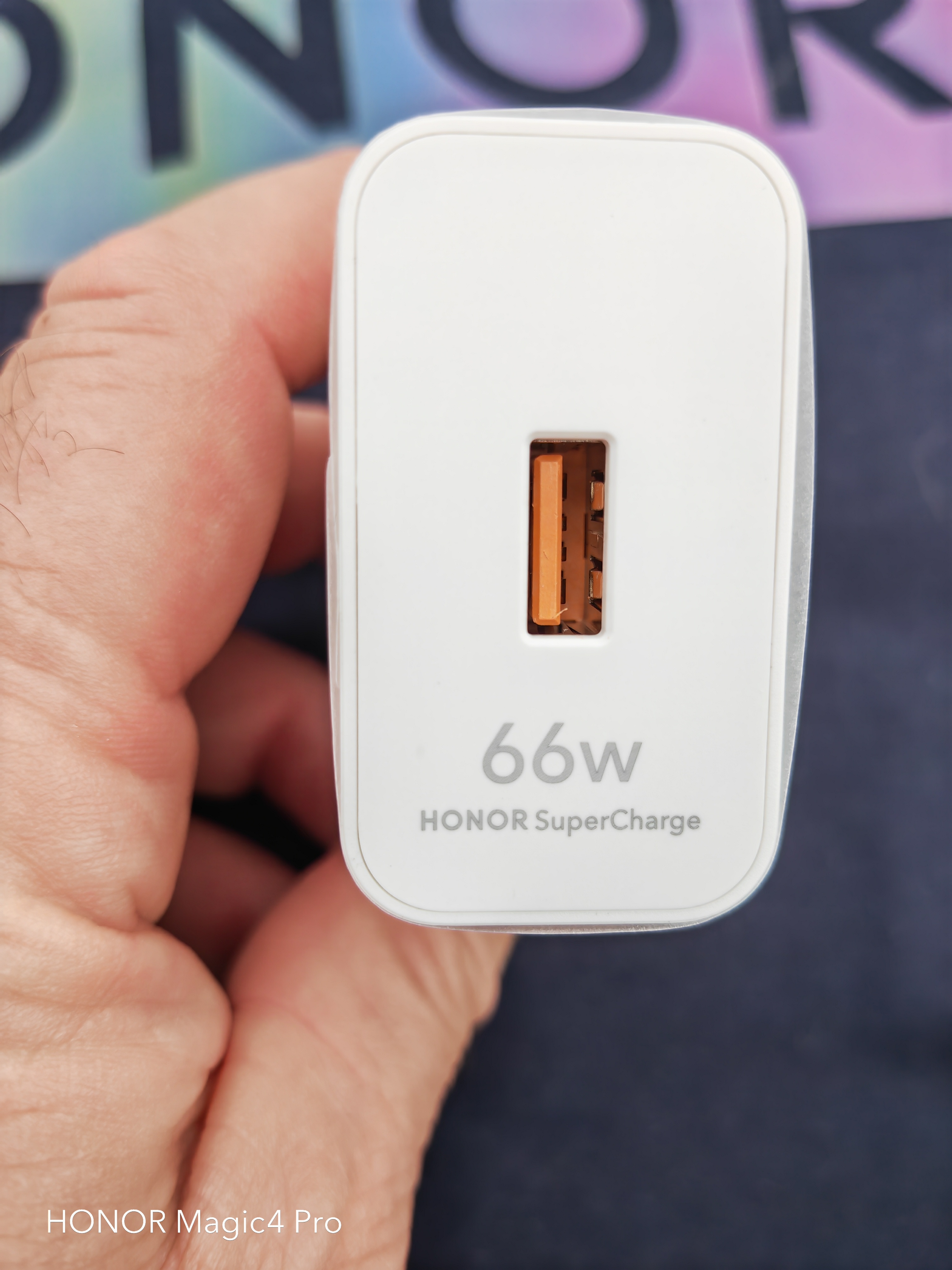 pHippbrppI-have-the-opportunity-to-test-the-latest-from-Honor-the