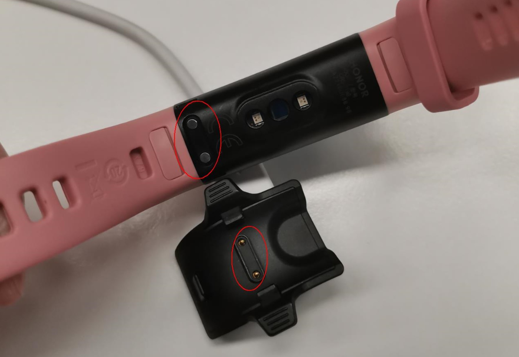 p-styletext-align-center-span-stylefont-size18pxHONOR-Band-6-vs-HONOR