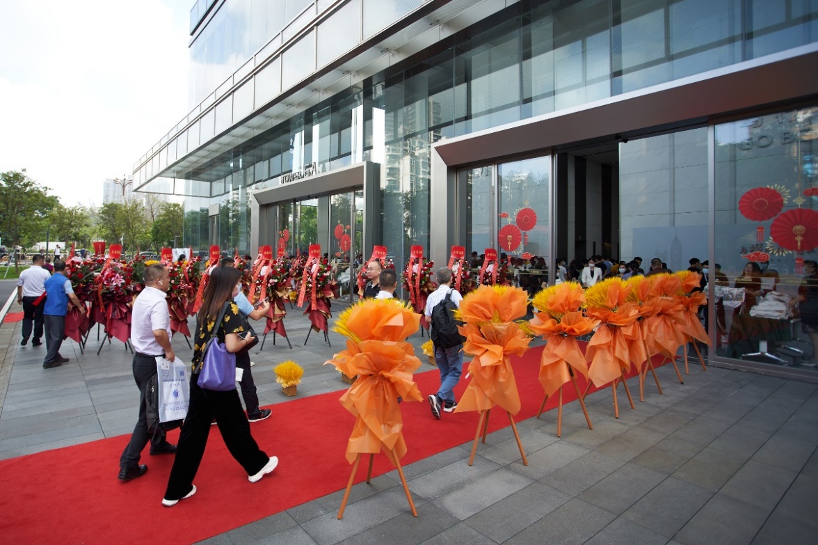 pspan-stylefont-size18pxRecently-HONOR-opened-its-new-headquarters-in