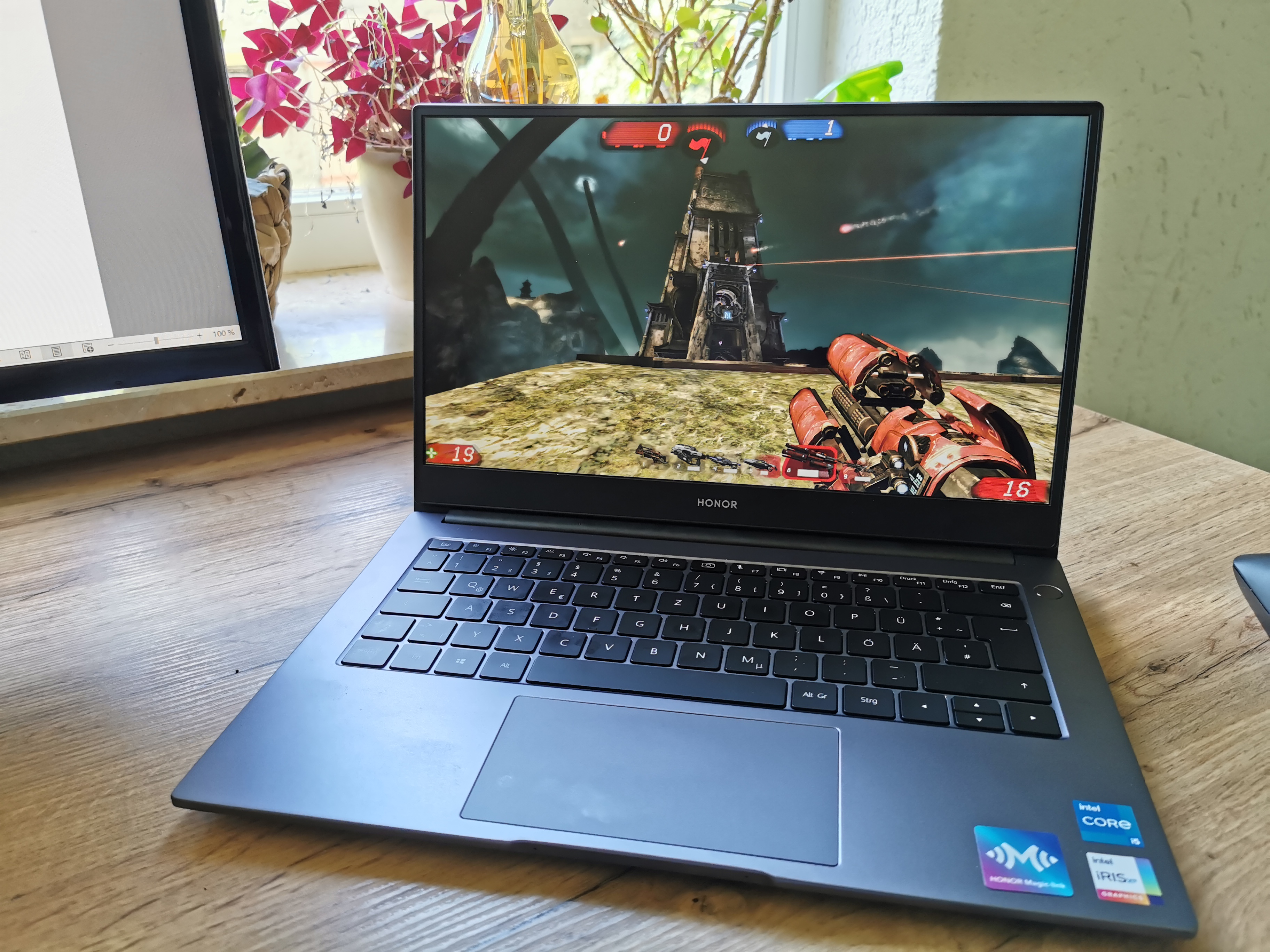 pstrong-styleletter-spacing-009pxHello-HONOR