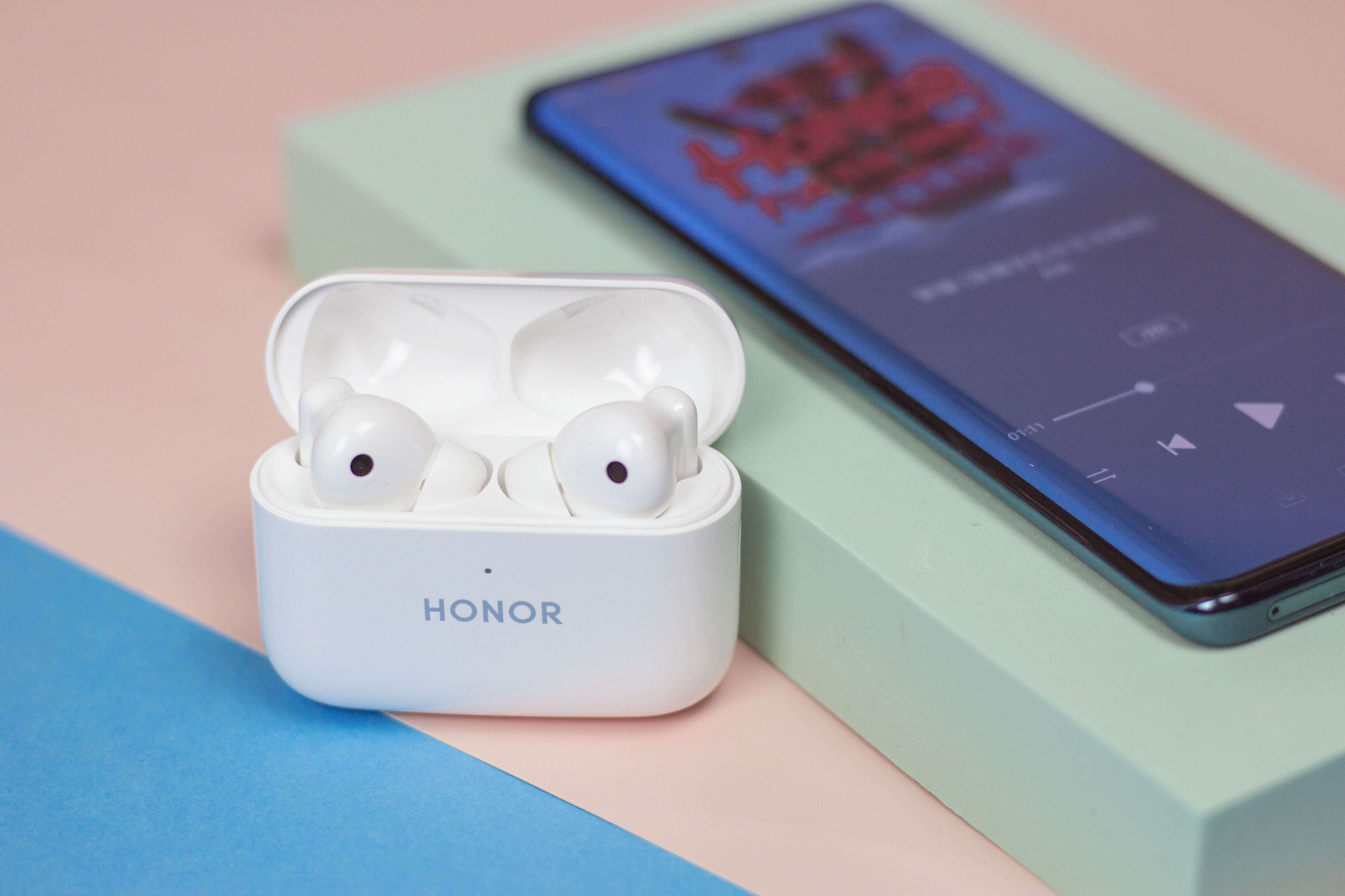 pThe-following-review-was-posted-by-Gilliano-a-fan-on-HONOR-Community