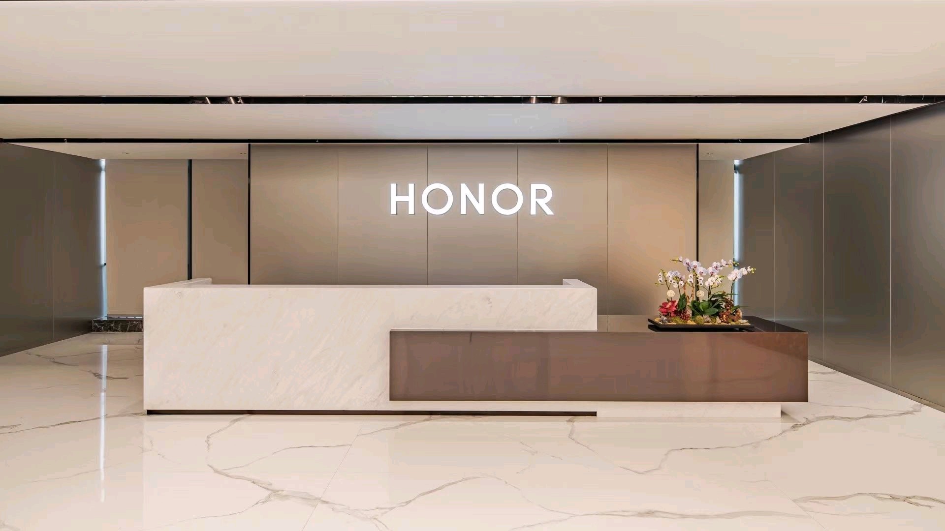 pHi-GuysnbspppAs-we-all-Know-that-HONOR-has-there-New-Headquarters-in