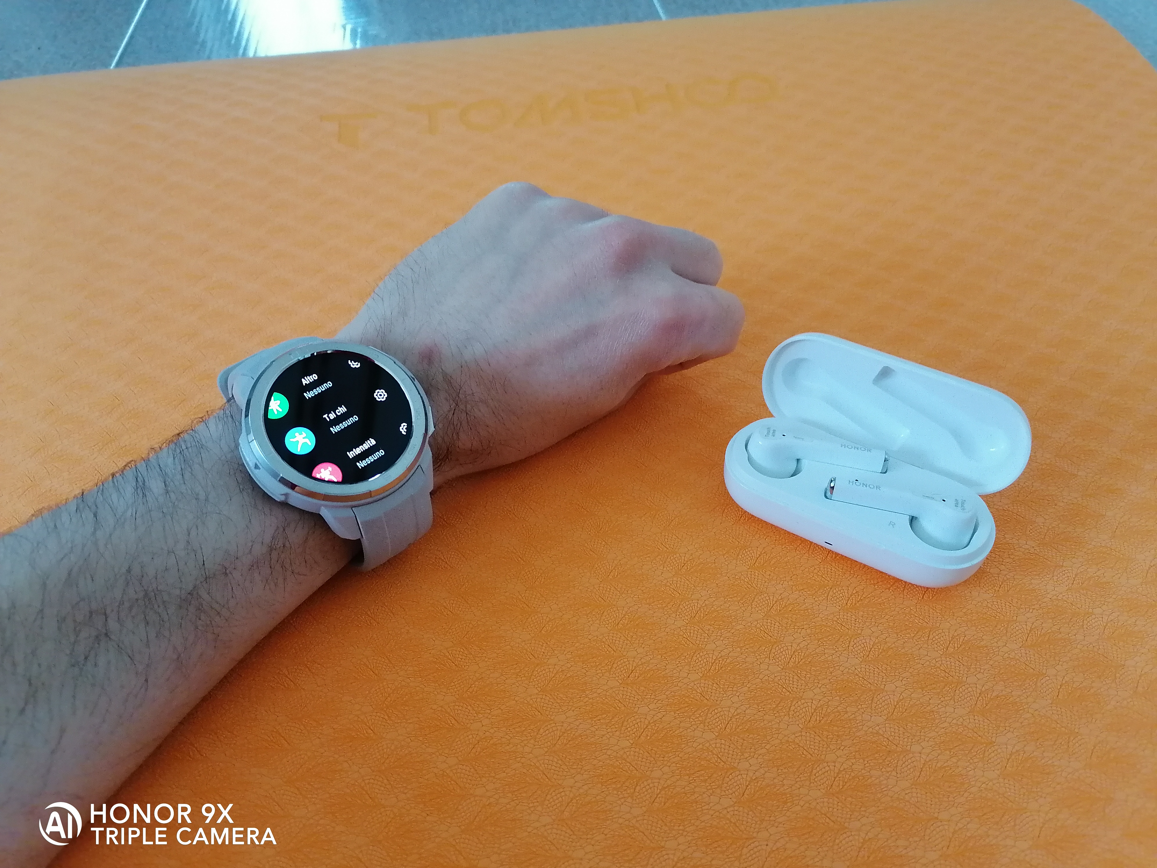 pHi-HONOR-FANSnbspppbrppspring-is-the-best-season-to-start-sweating