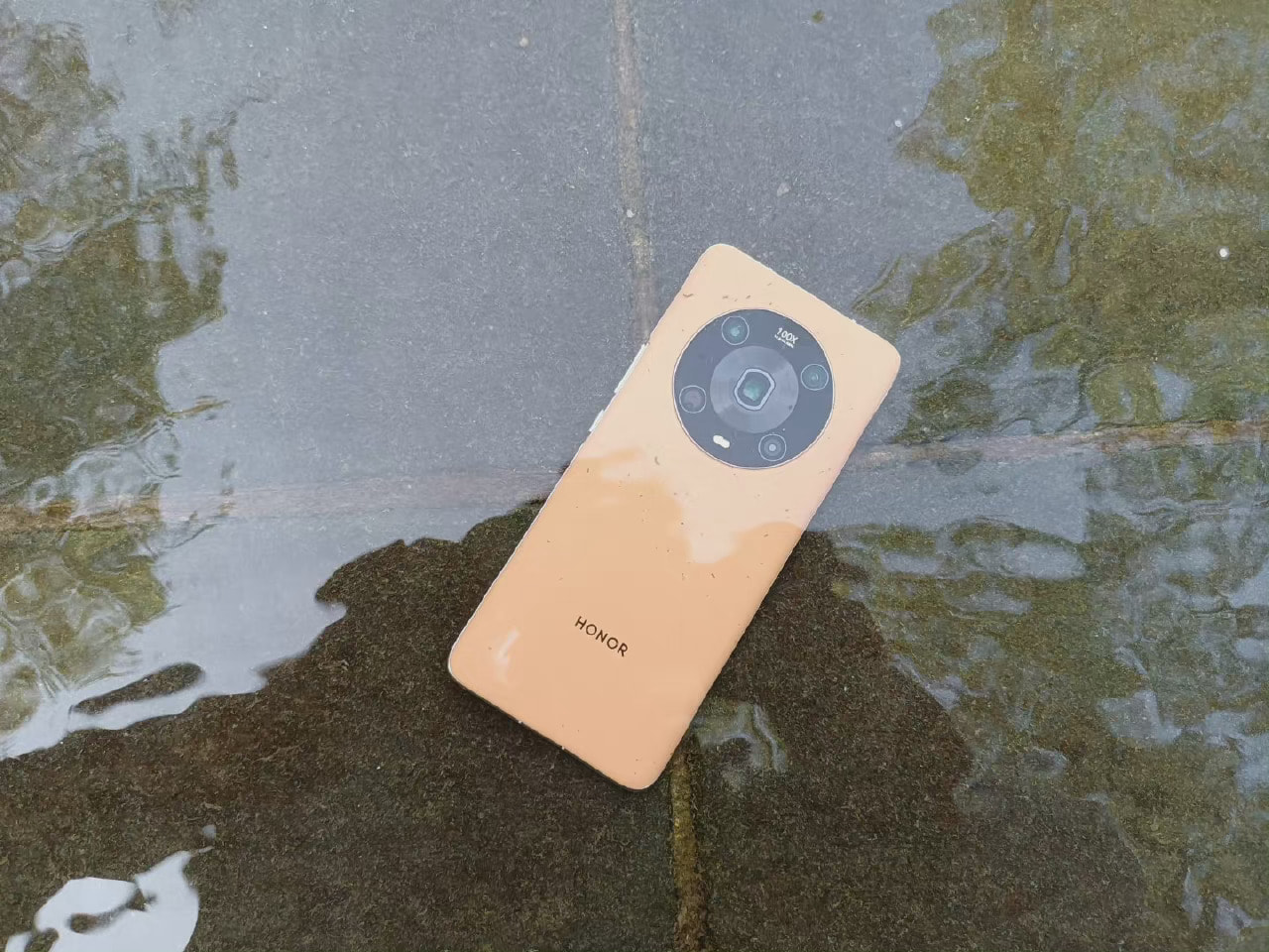 honor water resistant phones