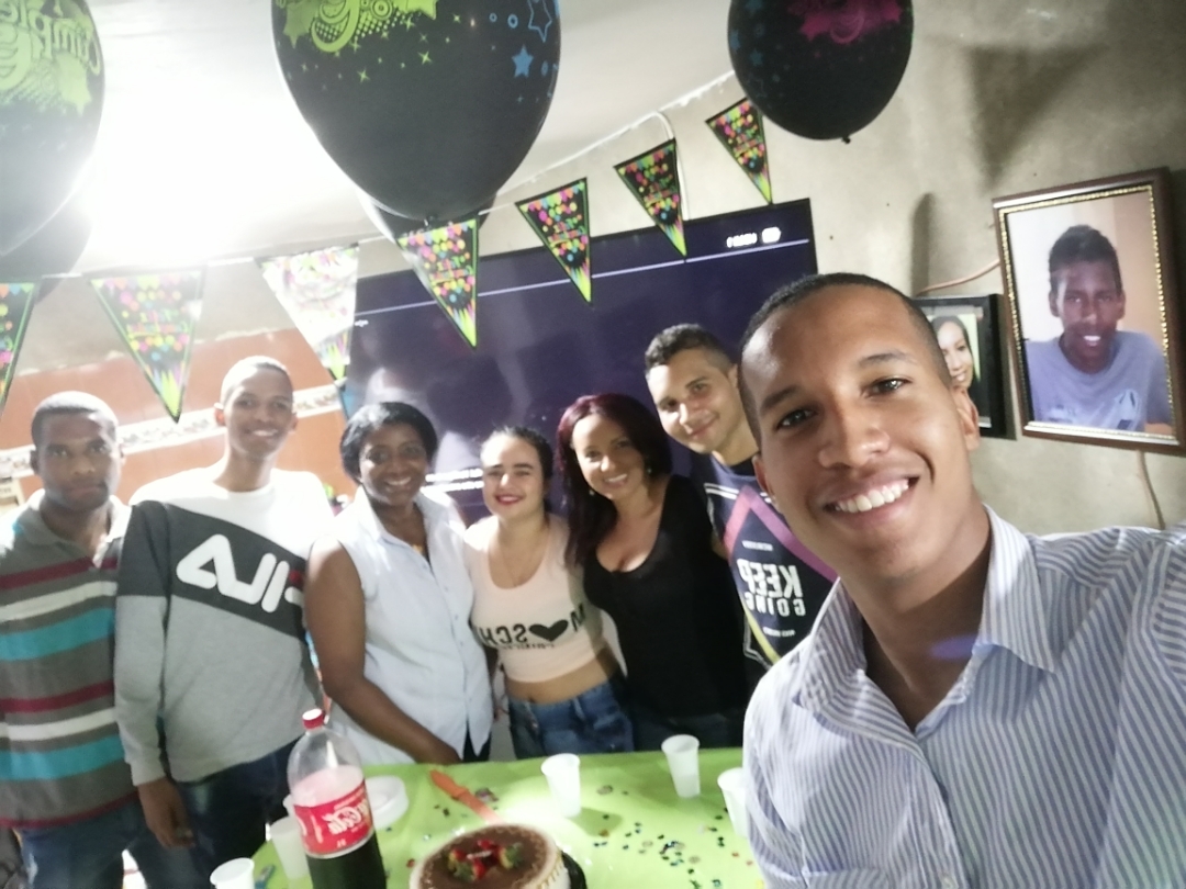 HONOR8XSelfiescon16MPconIA