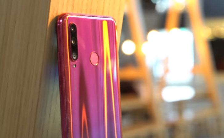 مراجعة-سريعة-للهاتف-المحمول-Honor-10i