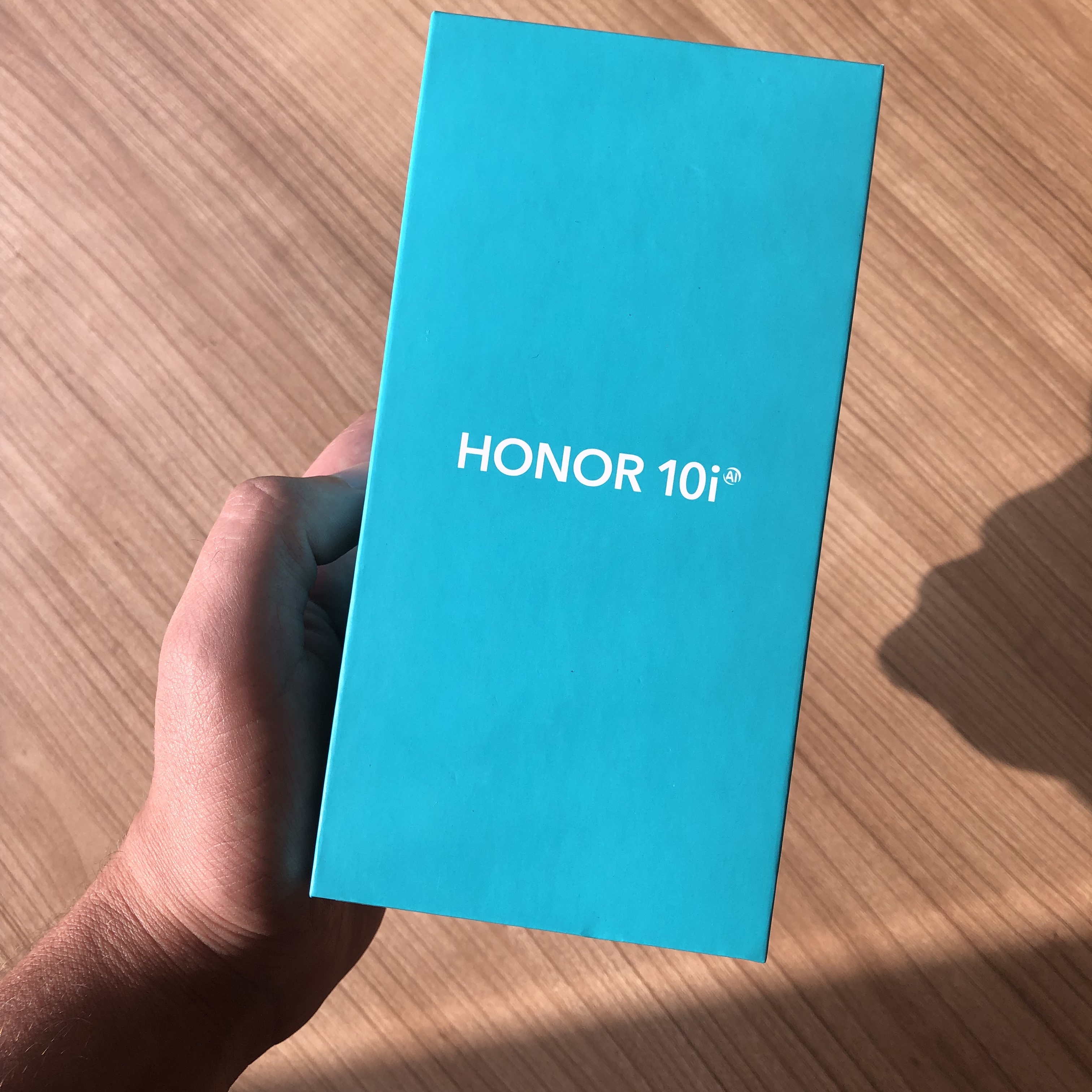 منشور-نظرة-عامة-على-هاتف-HONOR-10i-الجديد-من-هونر