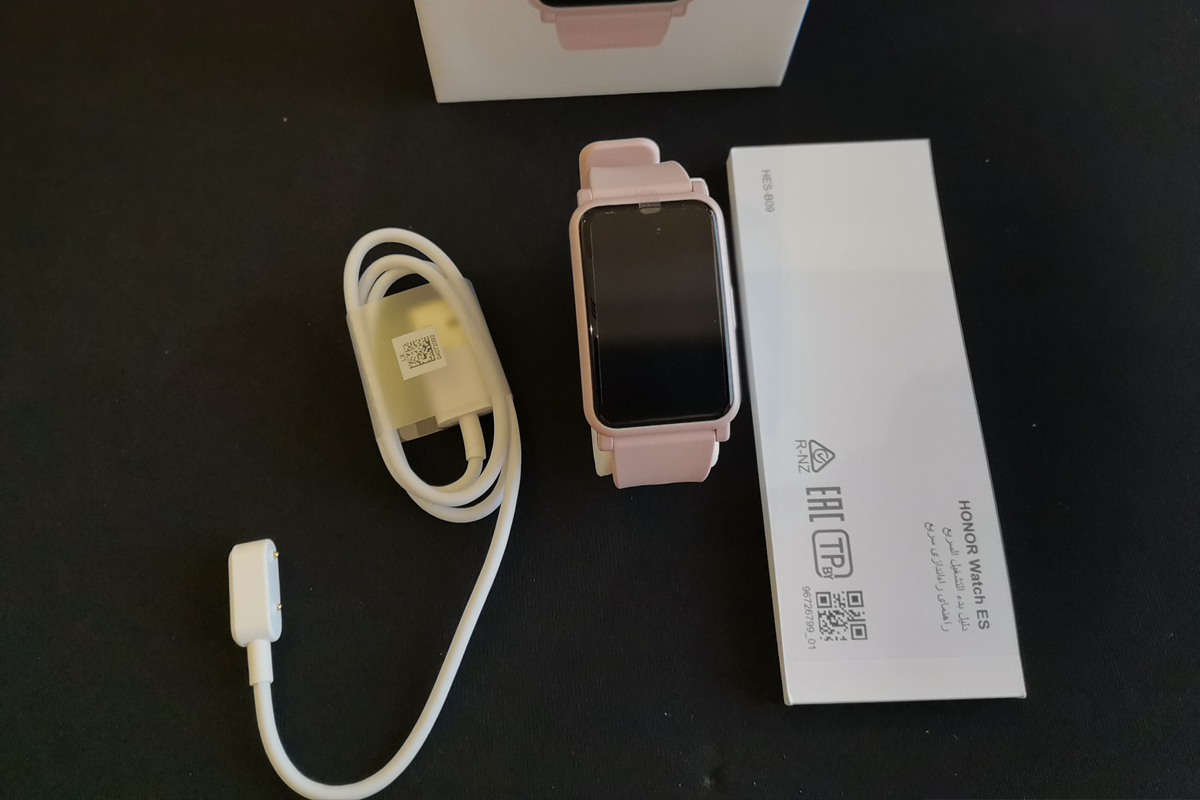 فتح-صندوق-الساعة-الرائعة---HONOR-Watch-ES-