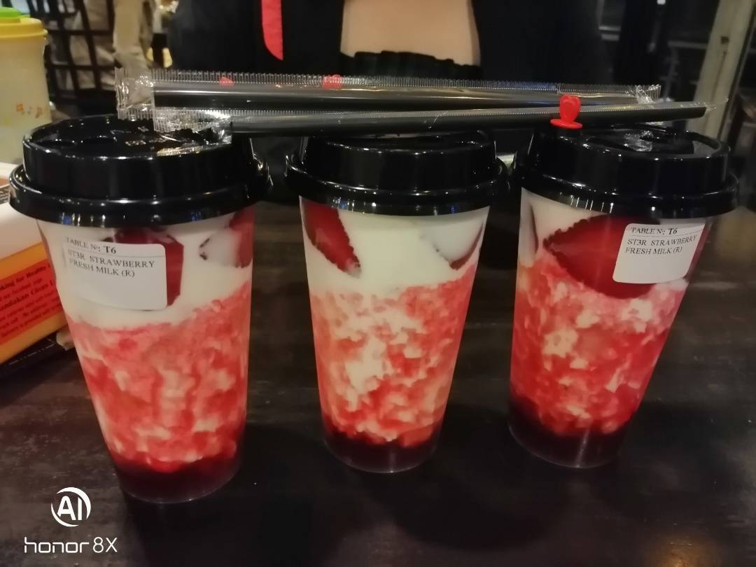 strawberry-fresh-milk