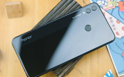 pspanHONOR-mobile-phones-have-been-loved-by-many-people-because-of