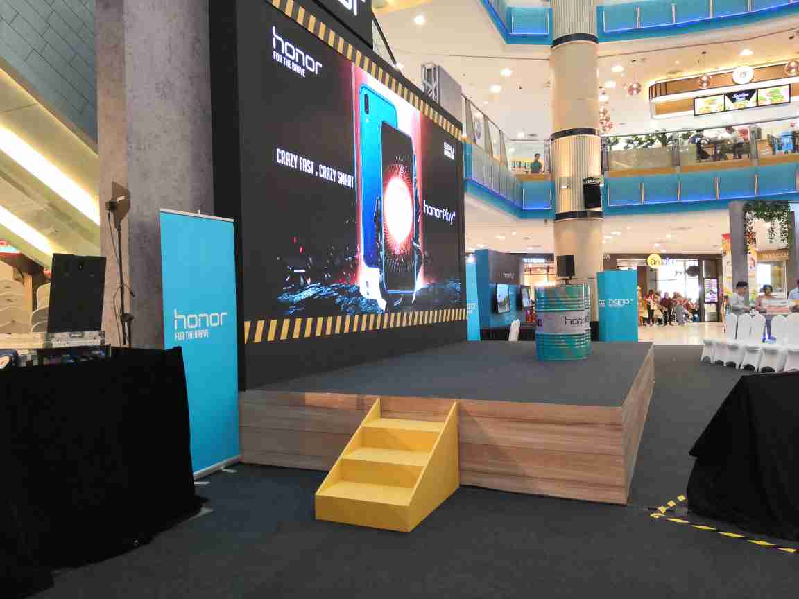 Snap-Look-into-Honor-Play