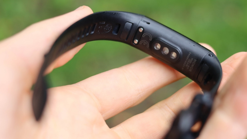 HONOR-Content-Crew-Honor-Band-5-Quick-Review