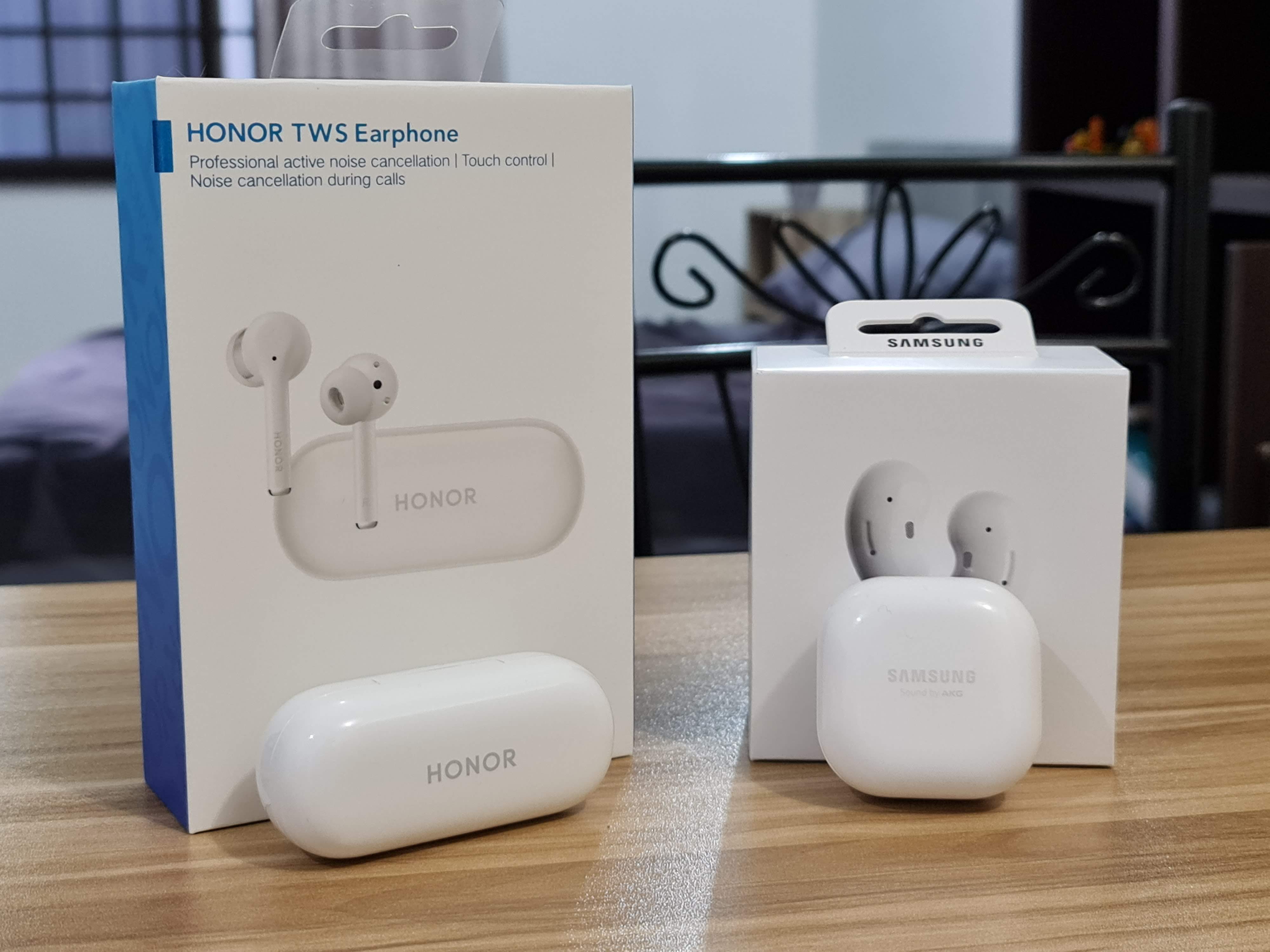Honor-Magic-Earbuds-vs-Samsung-Buds-Live-Comparison-w-Video
