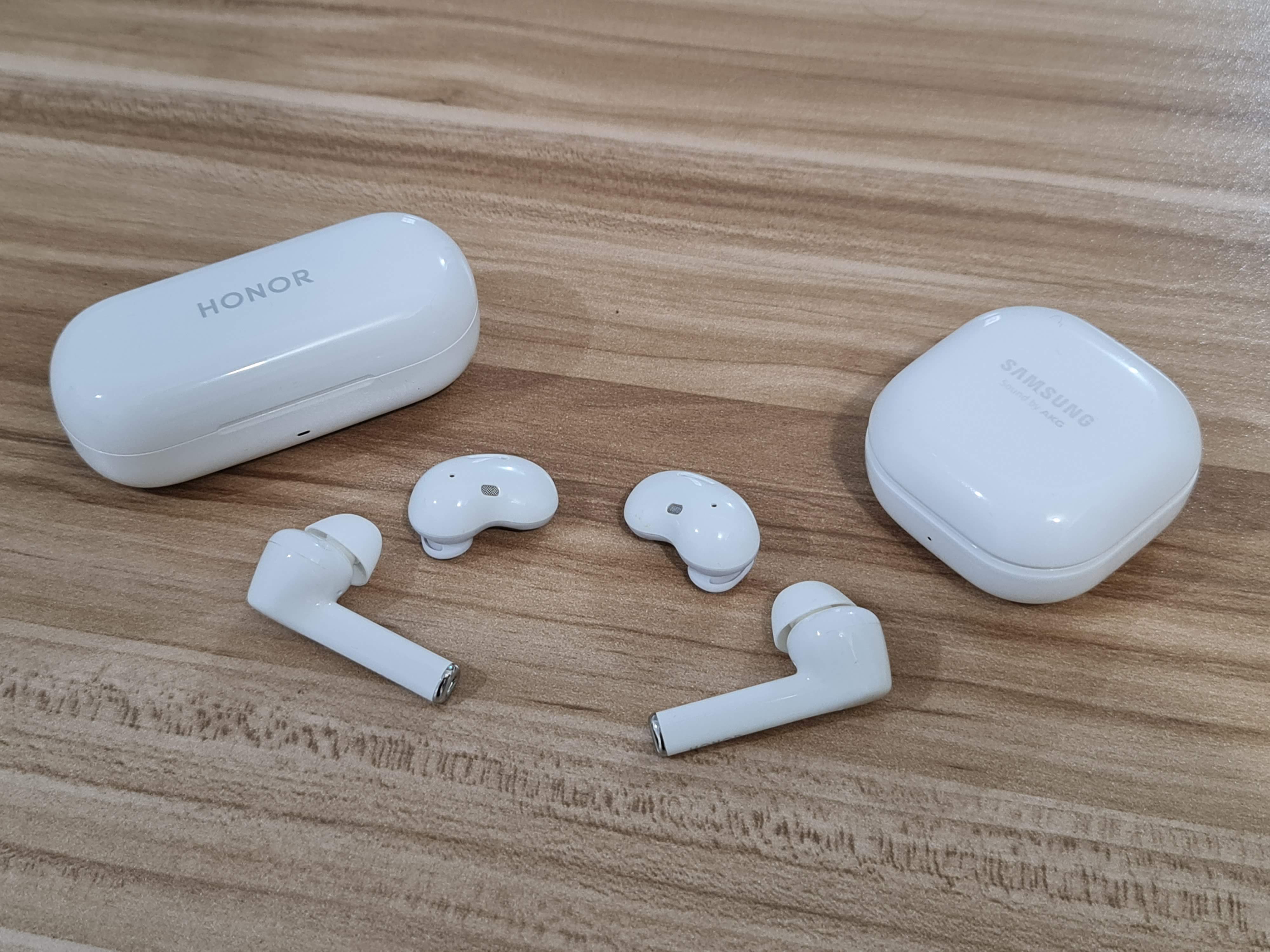 Honor-Magic-Earbuds-vs-Samsung-Buds-Live-Comparison-w-Video