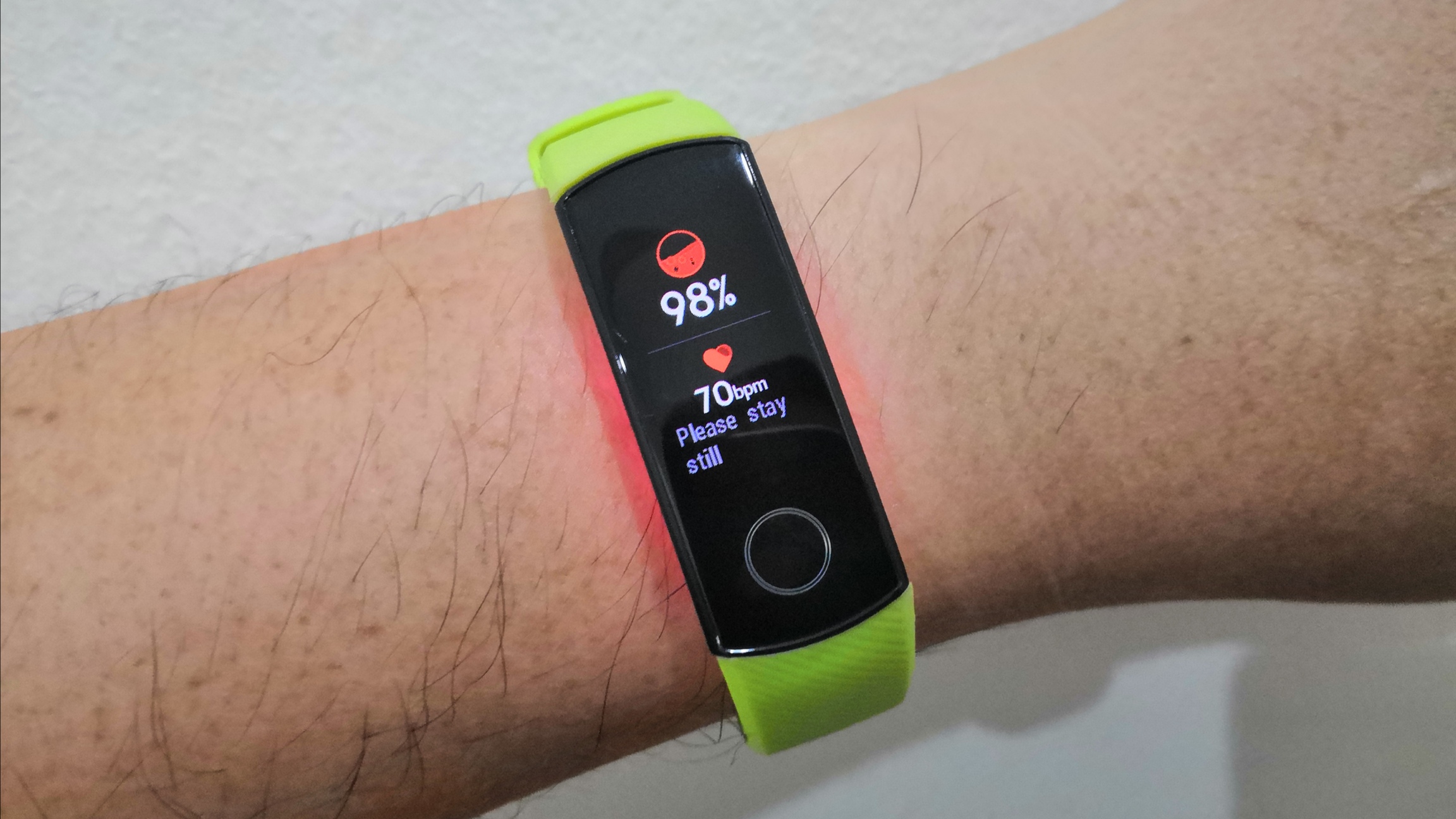 HONOR-Content-Crew-COVID-19-How-to-Use-Honor-Band-5s-SpO2-Function-for