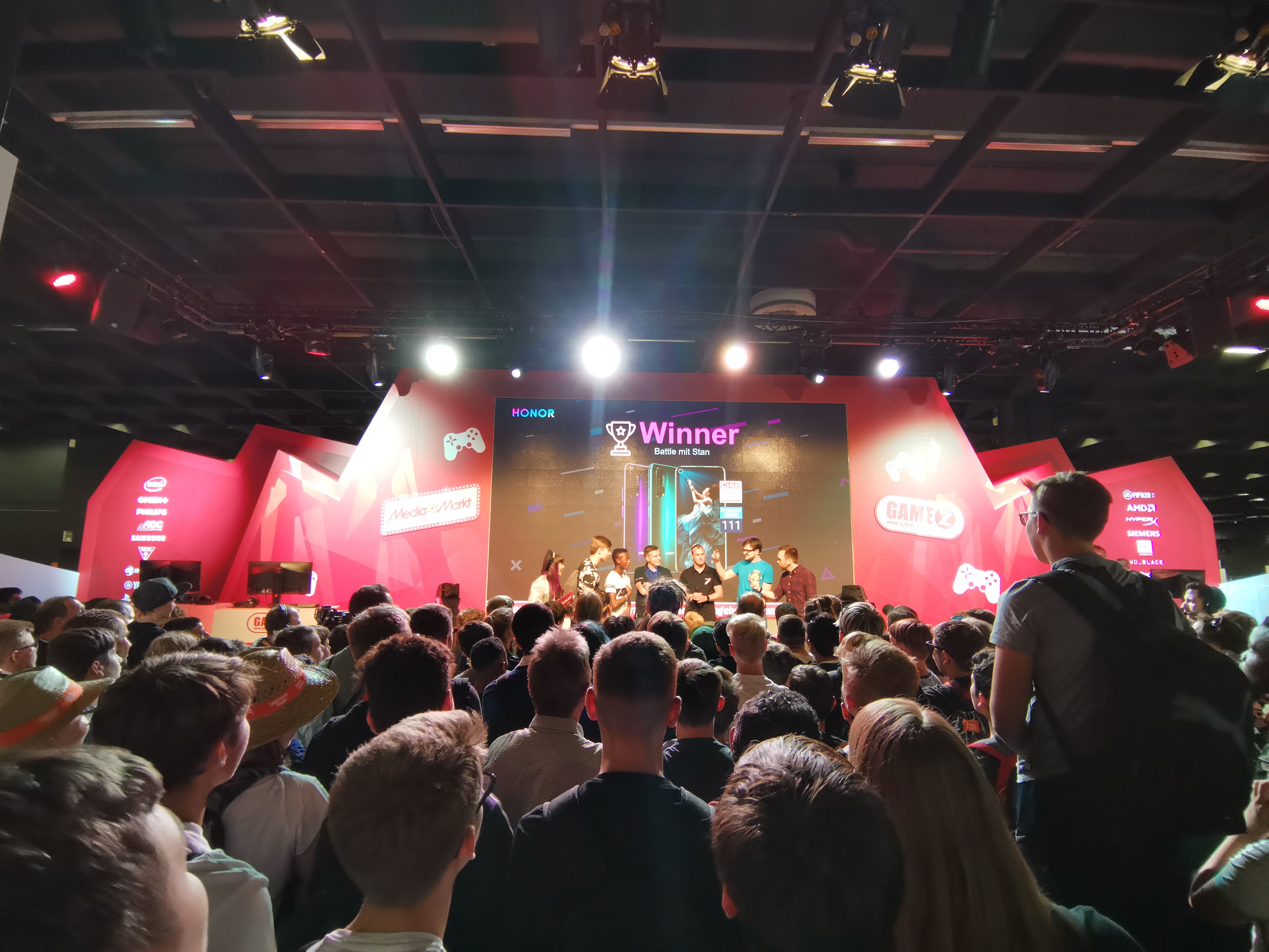 Bulletin-Gaming-Phones-For-Gamer-Fans