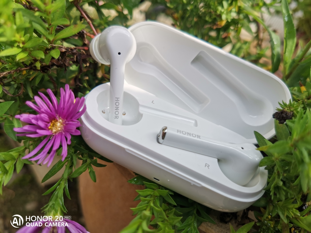 ReviuHONORnbspmagicnbspearbudsnbspadalahnbspalatnbspdengarnbsppembatal