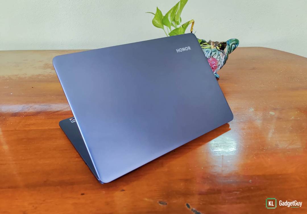 Honor 3500u. AMD Ryzen 5 3500u with Radeon Vega mobile GFX 2.10 GHZ. Honor MAGICBOOK 14 SSD фото