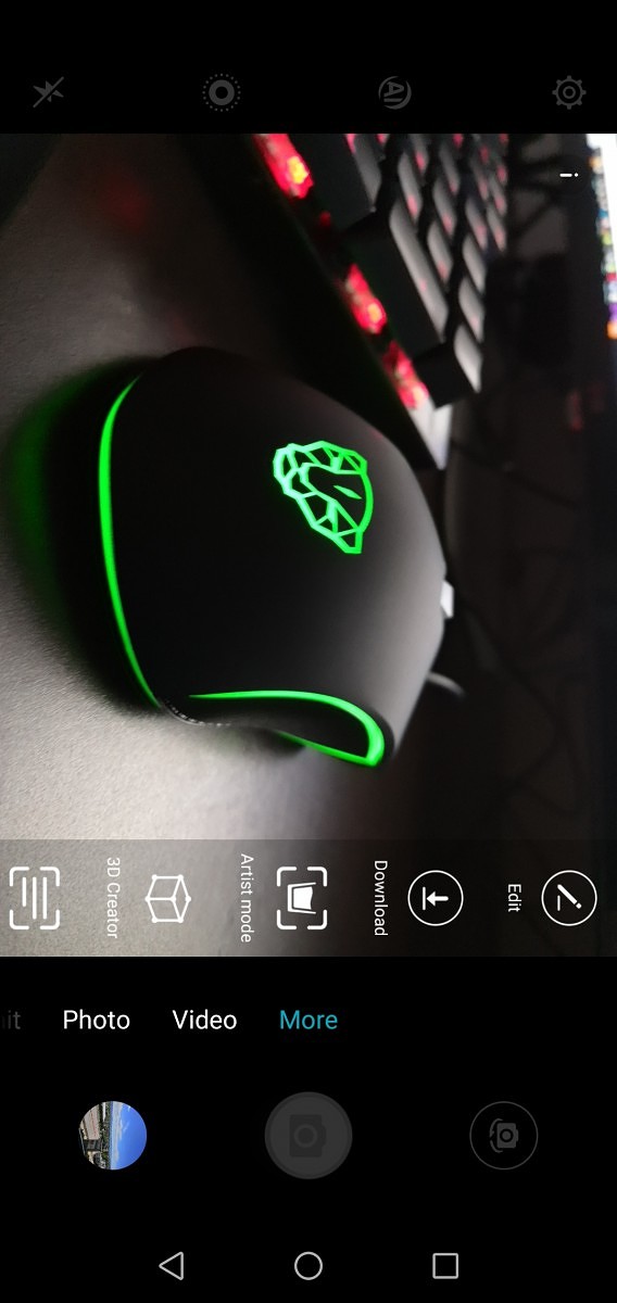 A-Closer-Look-at-Honor-10s-AI-Camera