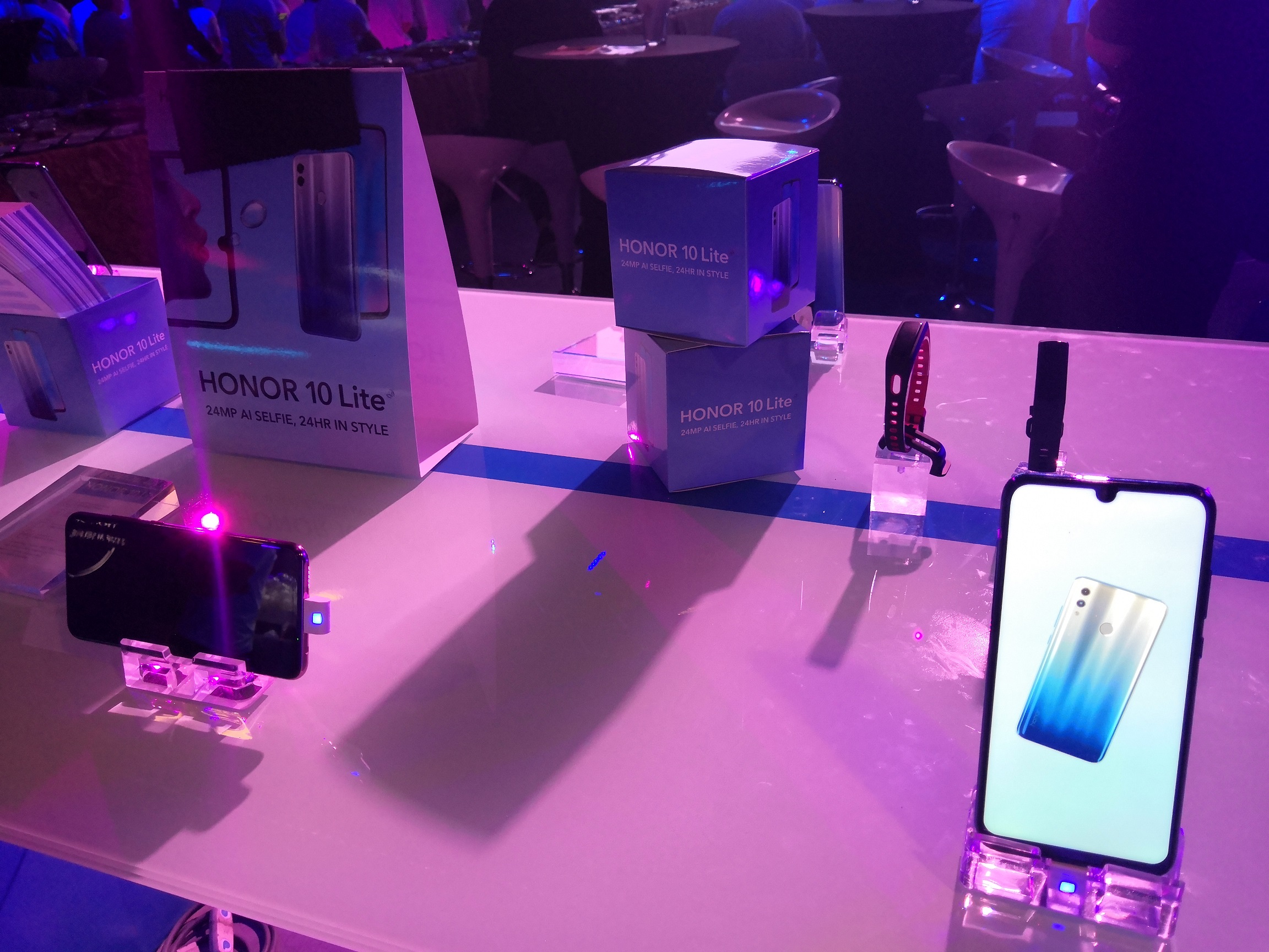 HONOR-10-Lite-Lenscape-Fans-Party-See-You-Tonight-at-7PM