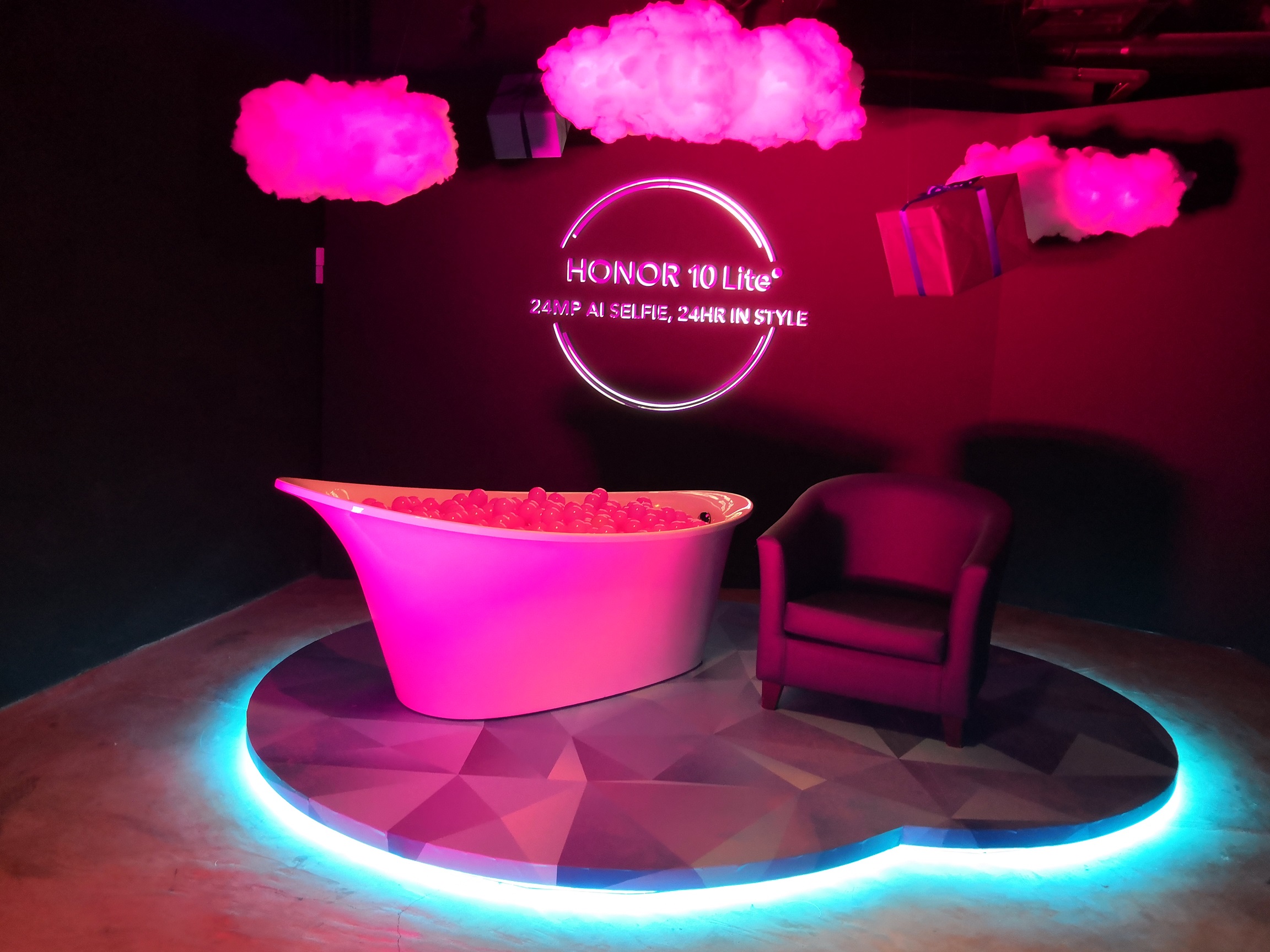 HONOR-10-Lite-Lenscape-Fans-Party-See-You-Tonight-at-7PM