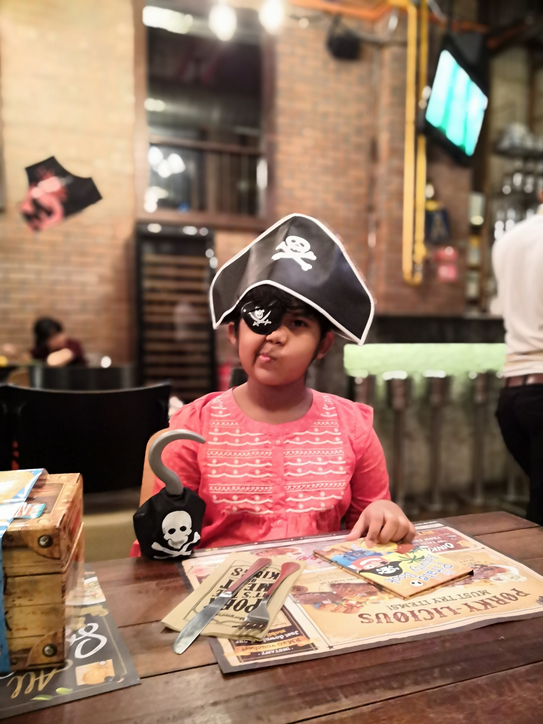 Honor-play-better-than-Huawei-p10