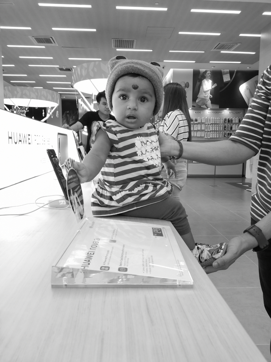 Honor-play-better-than-Huawei-p10