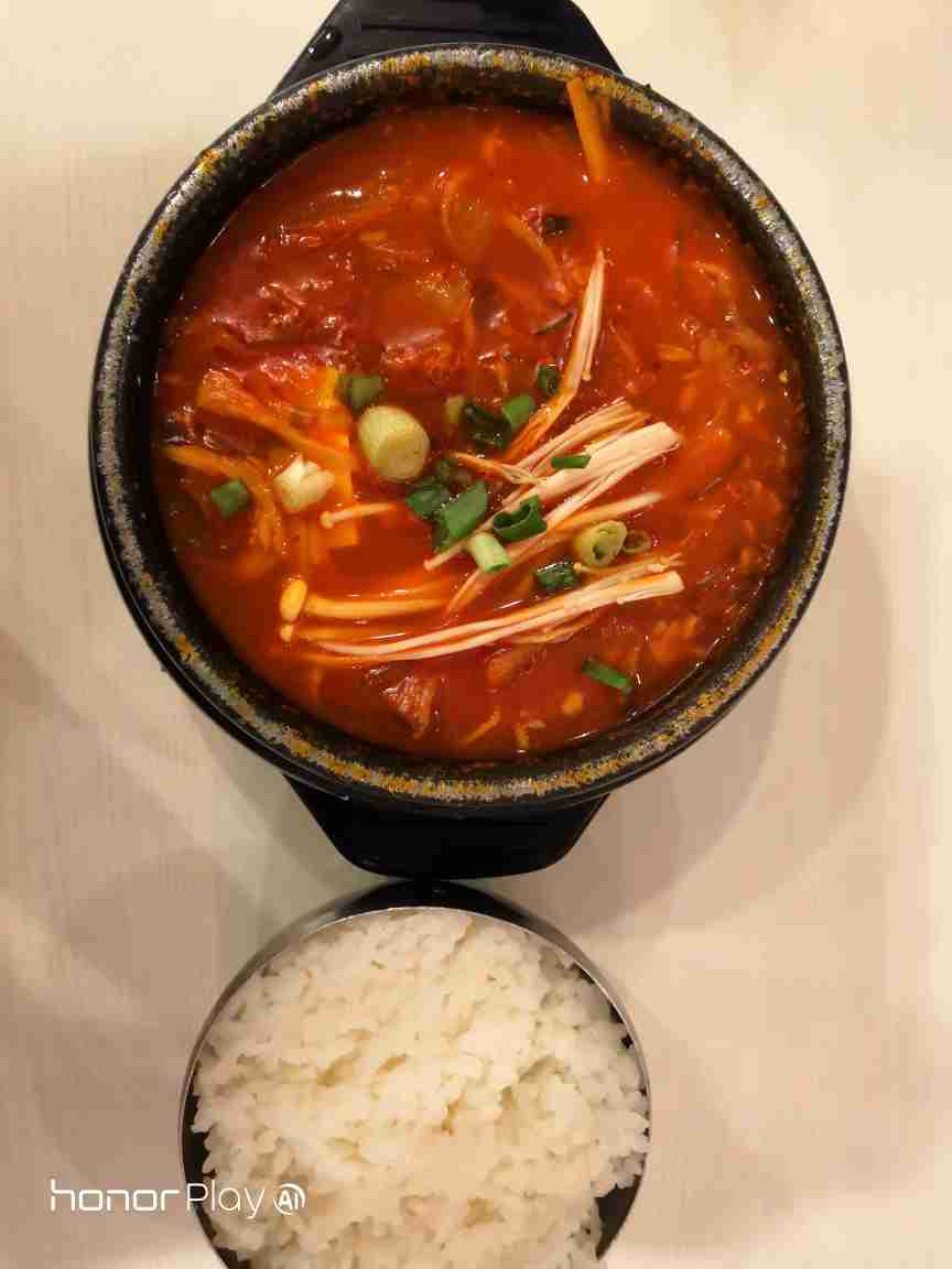 Honor-Play---More-Than-Just-A-Game-Phone