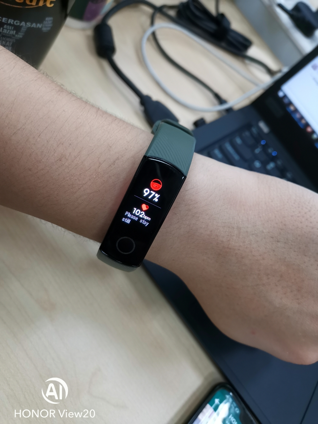 Experience-Sharing-Honor-band-5-hand-on