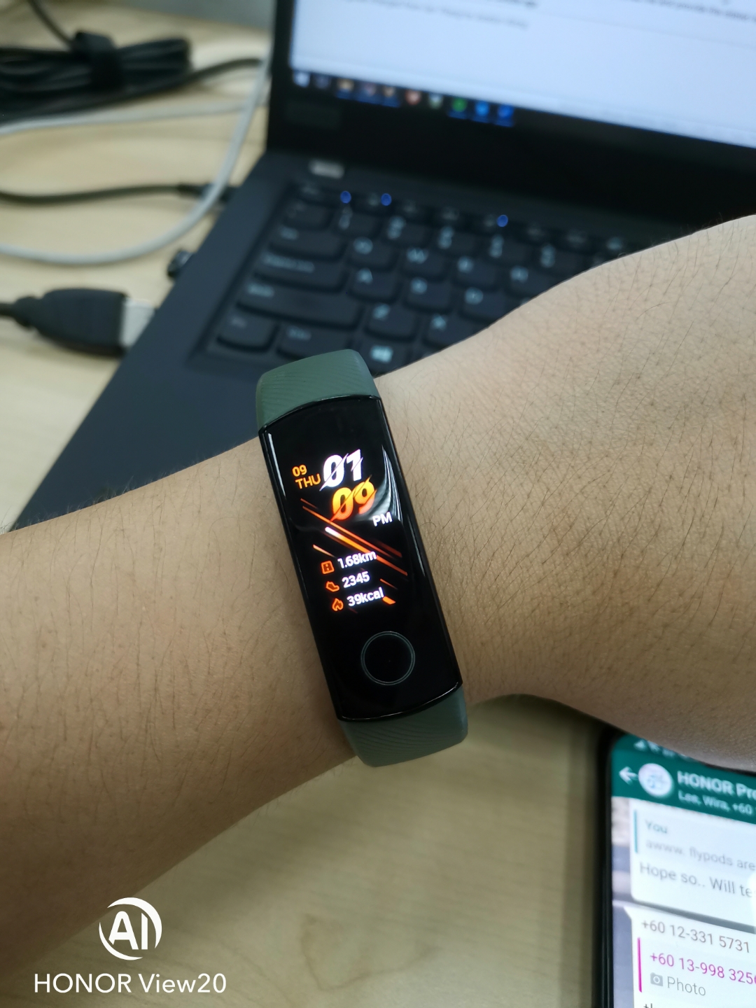 Experience-Sharing-Honor-band-5-hand-on