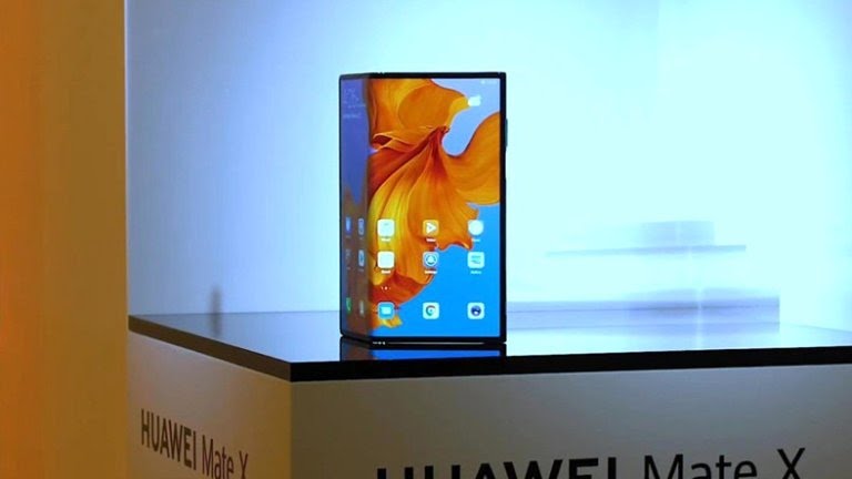 Huawei-Mate-X-Katlanabilir-Telefonu-TanıttıÖzellikleri-ve-Max