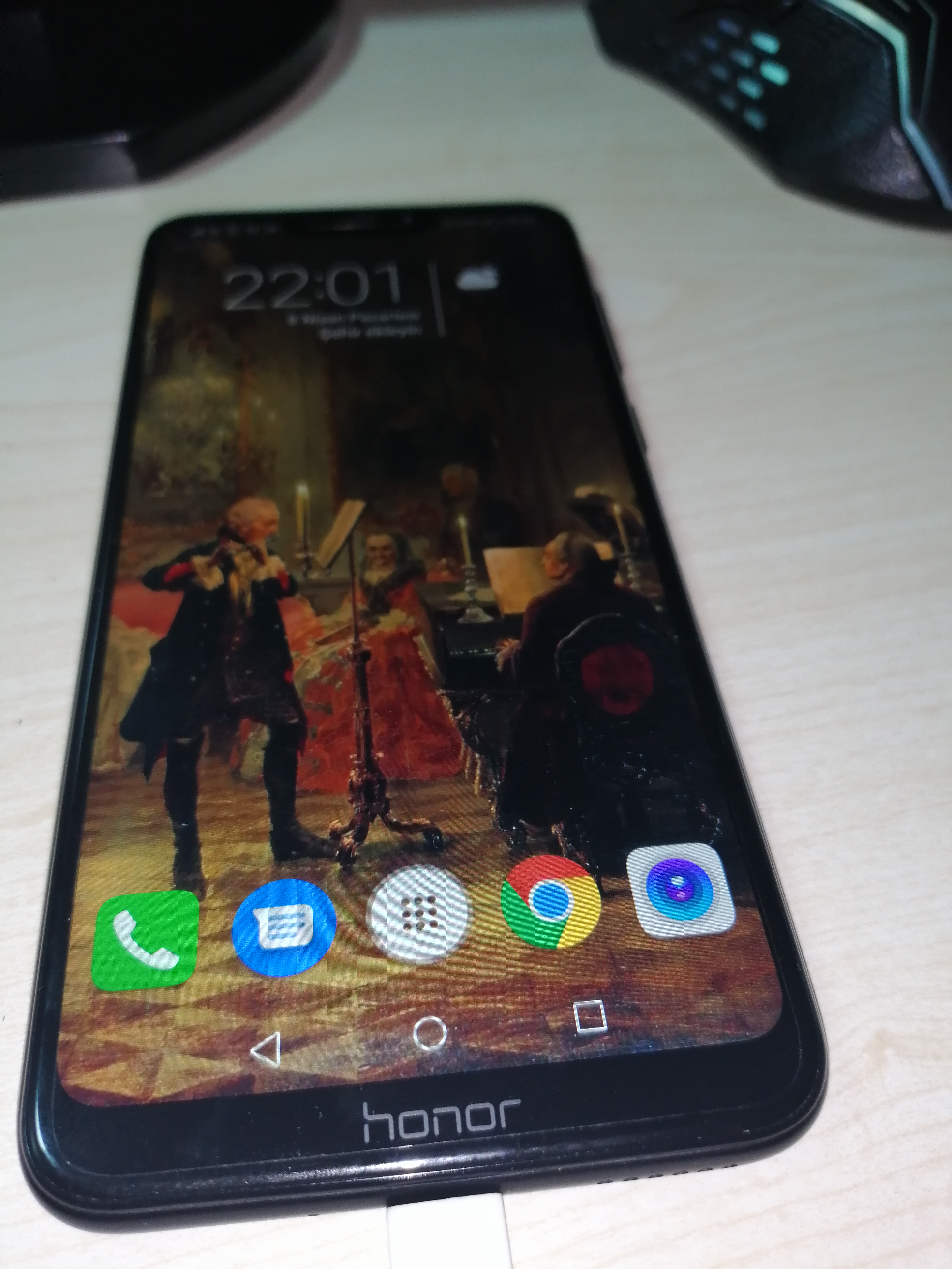 Honor-8C-vs-Honor-8X-Tasarım-Karşılaştırması